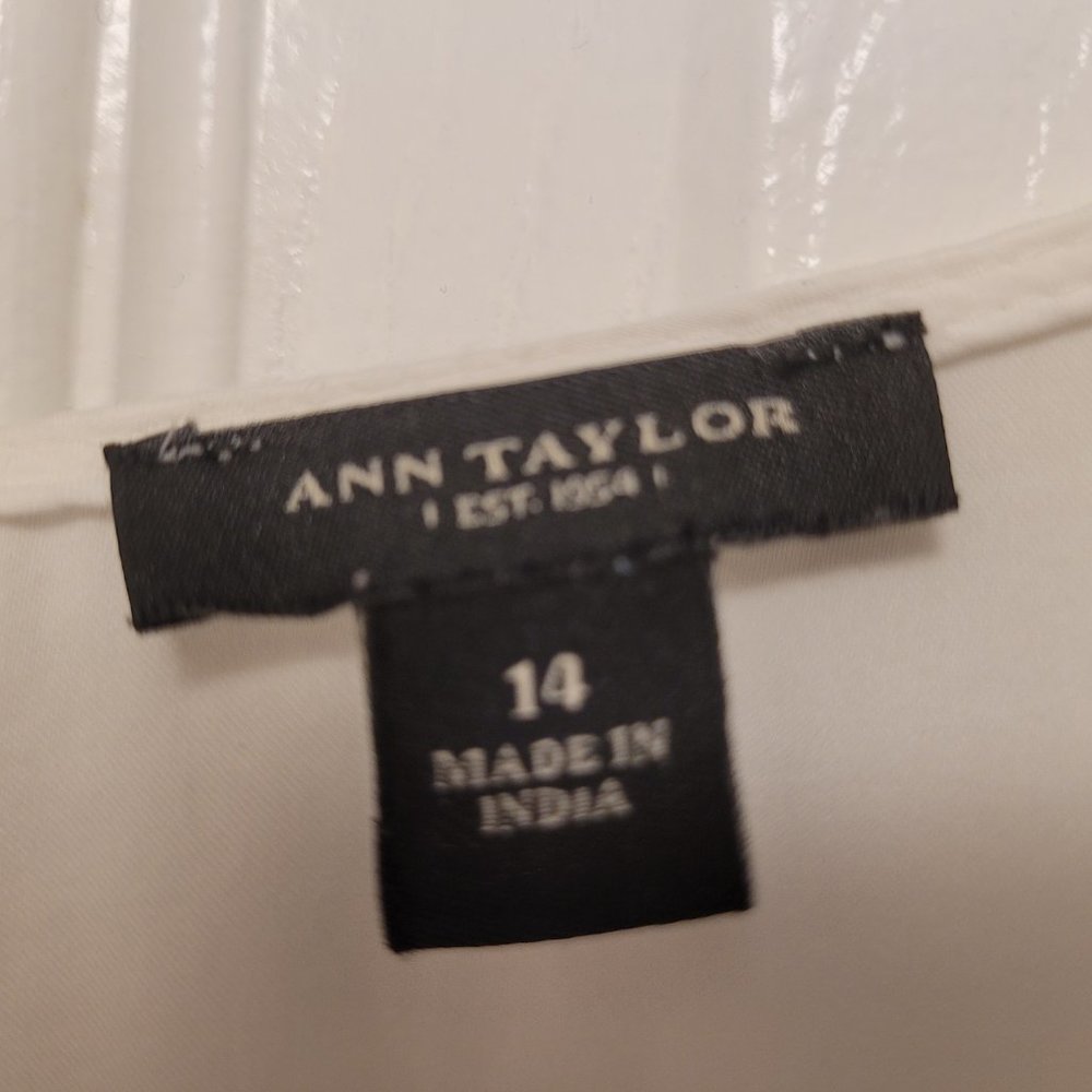 Classic Ann Taylor White Top w/ Peplum - Picture 8 of 10